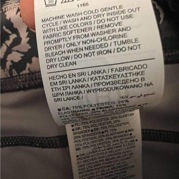 Athleta Gray Print Ultimate Stash 7/8 Tight XXS NWOT - Picture 9 of 9